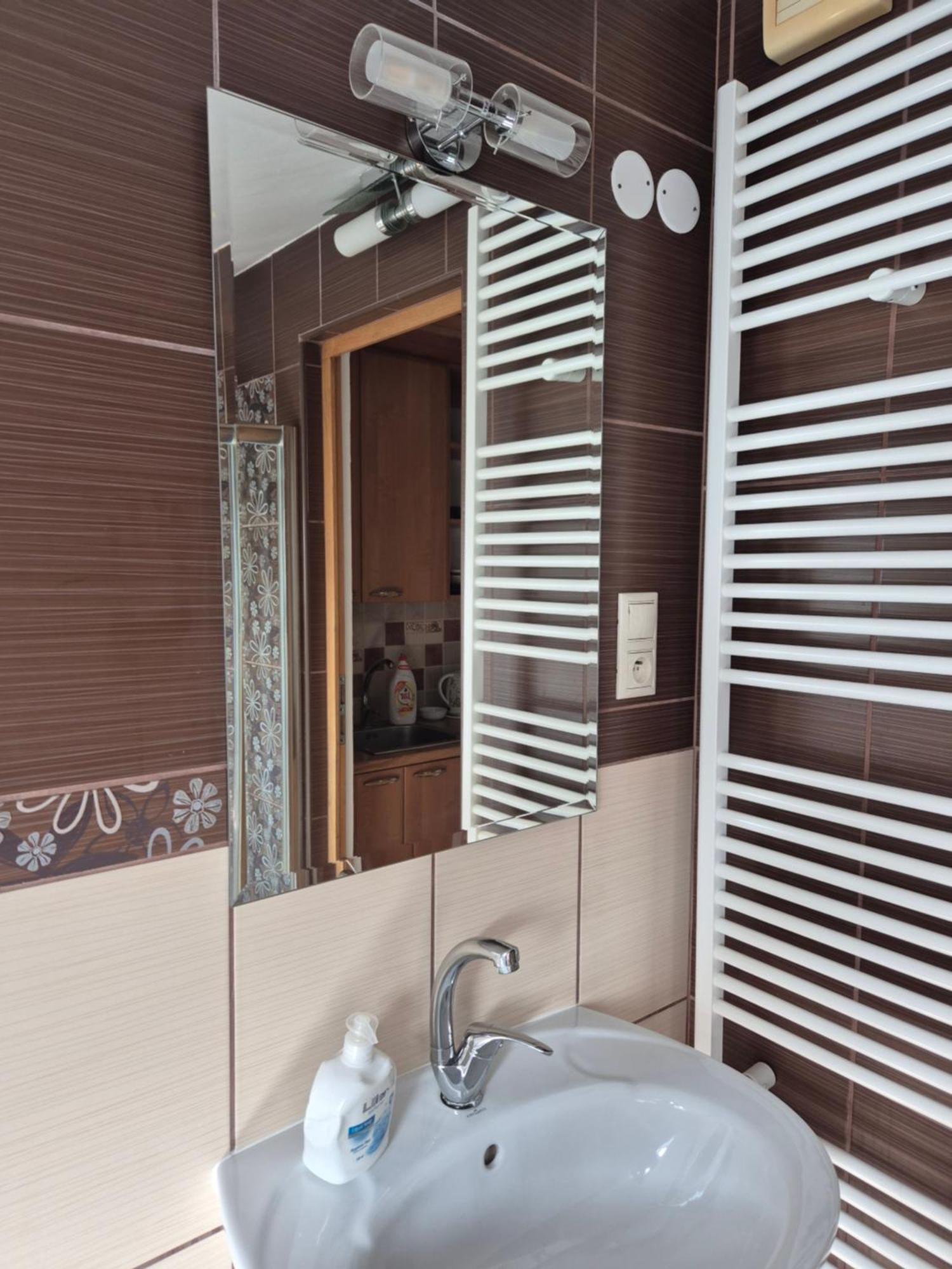 Balassi Apartment -With Green Terrace&Bike Sturovo Luaran gambar